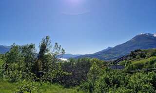 Terrain  915 m² à vendre à Saint-Sauveur (05200)