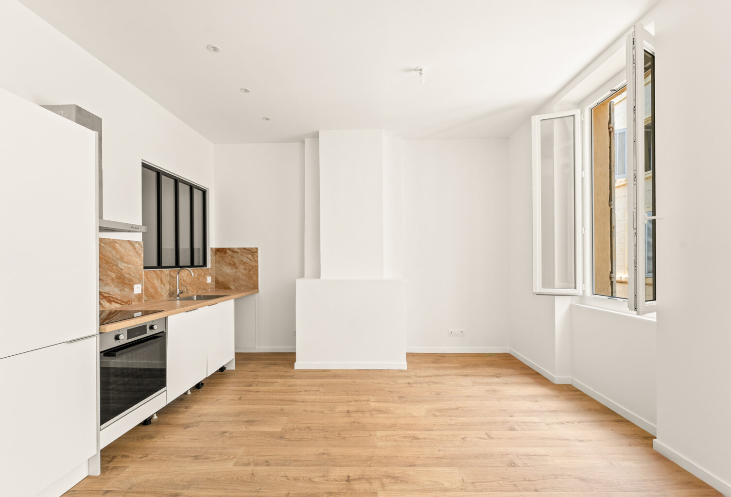 Charmant 2 pièces rénové de 34,80 m2   Quartier Noailles, Ma — photo 1