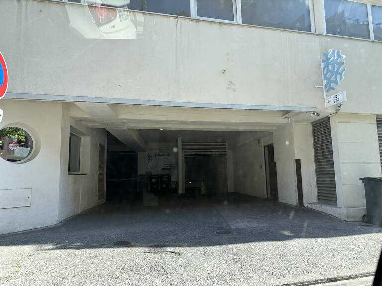 Garage box - Centre ville - — photo 1
