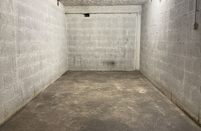 Garage box - Centre ville - — photo 2