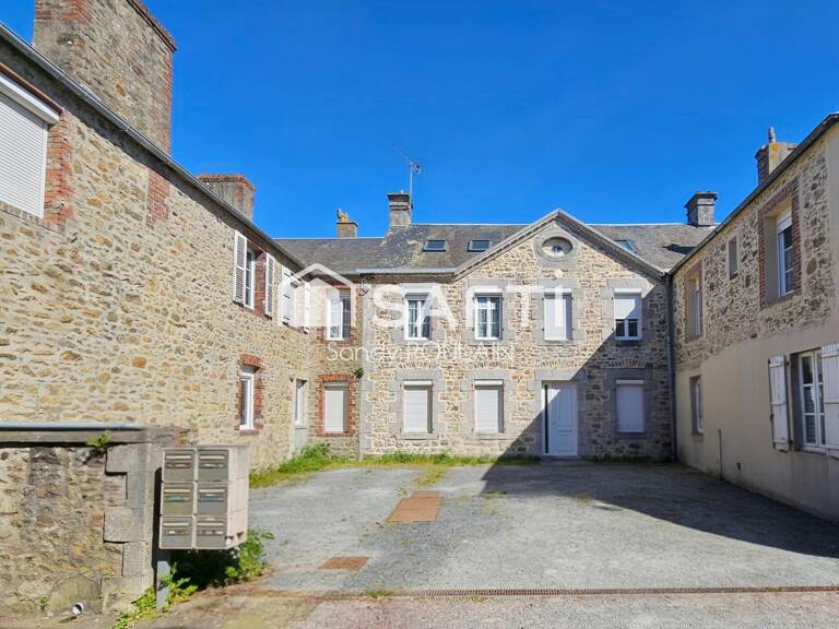 Ensemble immobilier composé de 10 appartements à  Agon Coutainville — photo 1