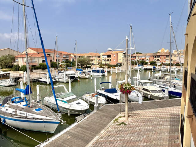 CARNON PLAGE : Studio Cabine vue MARINA — photo du bien