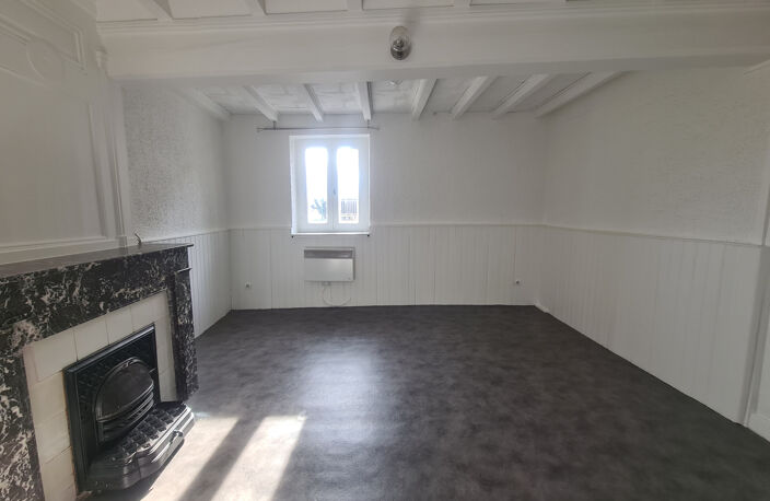DUPLEX SPACIEUX, en coeur de village — photo 4