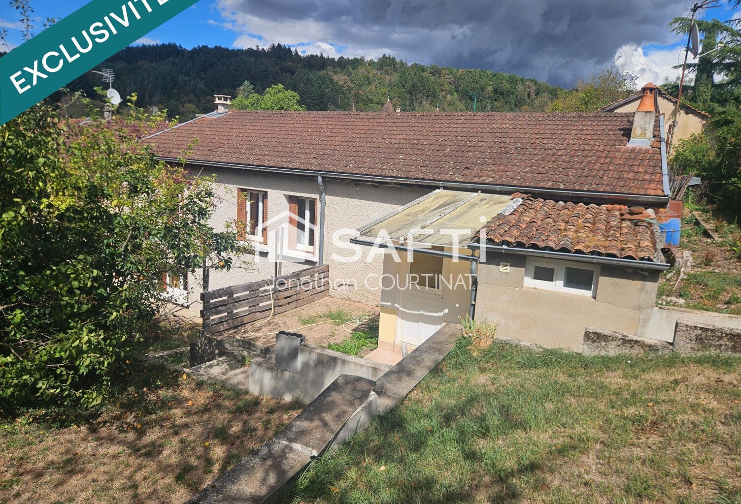 Maison 4 chambres, grange et 890 m² de terrain — photo 1