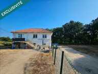 MAISON DIVISÉE EN DEUX APPARTEMENTS AVEC JARDIN — photo 2