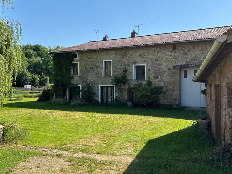 Maison de village en pierre — photo 1
