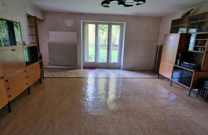 Maison de village en pierre — photo 2