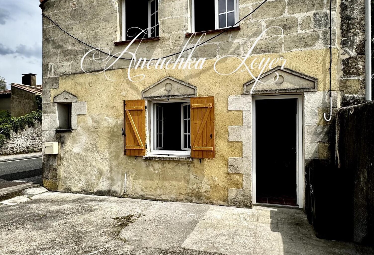 Maison en Pierres - Beau Potentiel à Saisir ! — photo 1