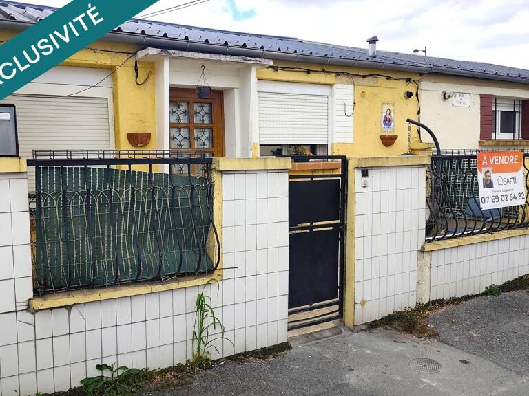 SAINT-QUENTIN / VERMANDOIS  MAISON DE VILLE À RÉNOVER — photo 1