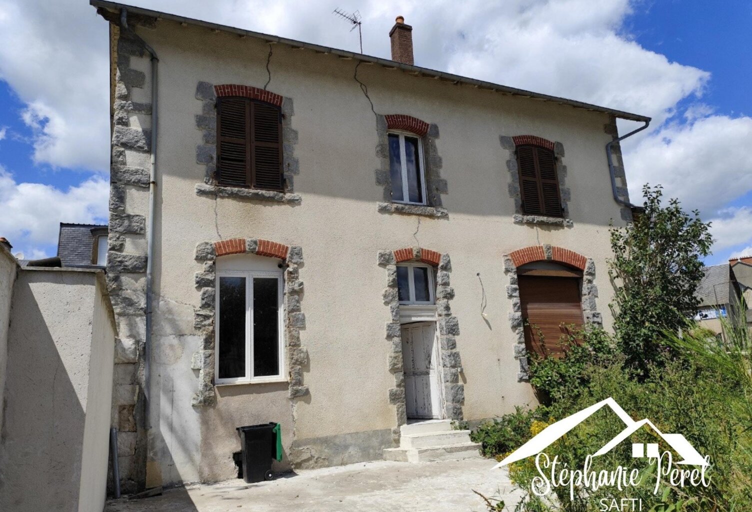 Maison rénovée à La Courtine  Espace, confort et finitions à personnaliser ! — photo 1