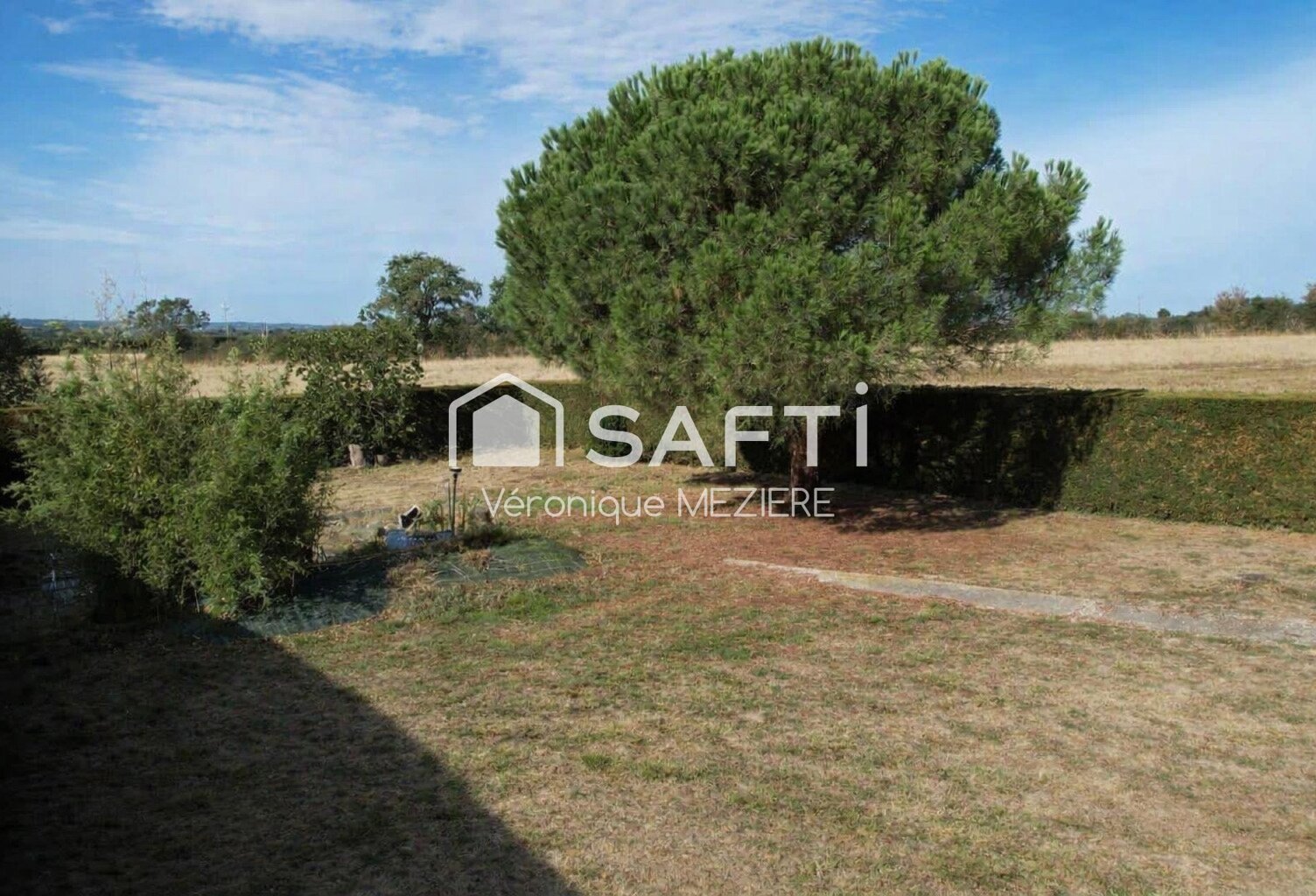 Terrain constructible 465 m² Champtocé-sur-Loire — photo 1