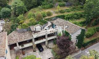 Maison 9 Pièces 250 m² à vendre à Rochegude (30430)