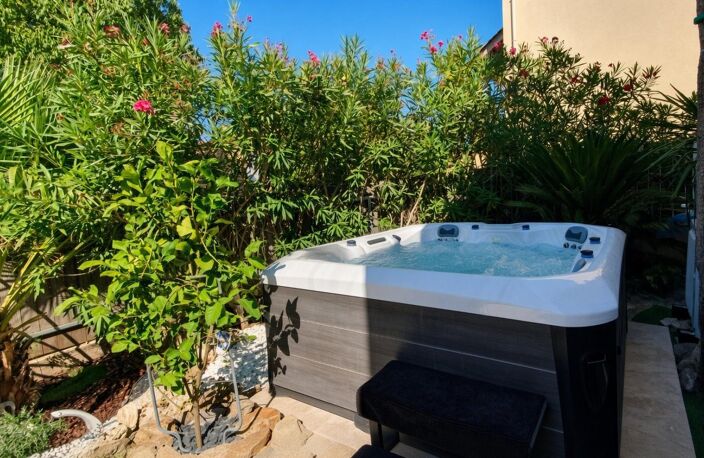 Maison rénovée avec jacuzzi — photo 5