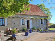 Domaine d'exception du XVIIIe siècle , composé de 4 gîtes et maison d'habitation ,exploitable immédiatement ! — photo 3