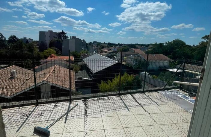 Proche du tram — photo 4
