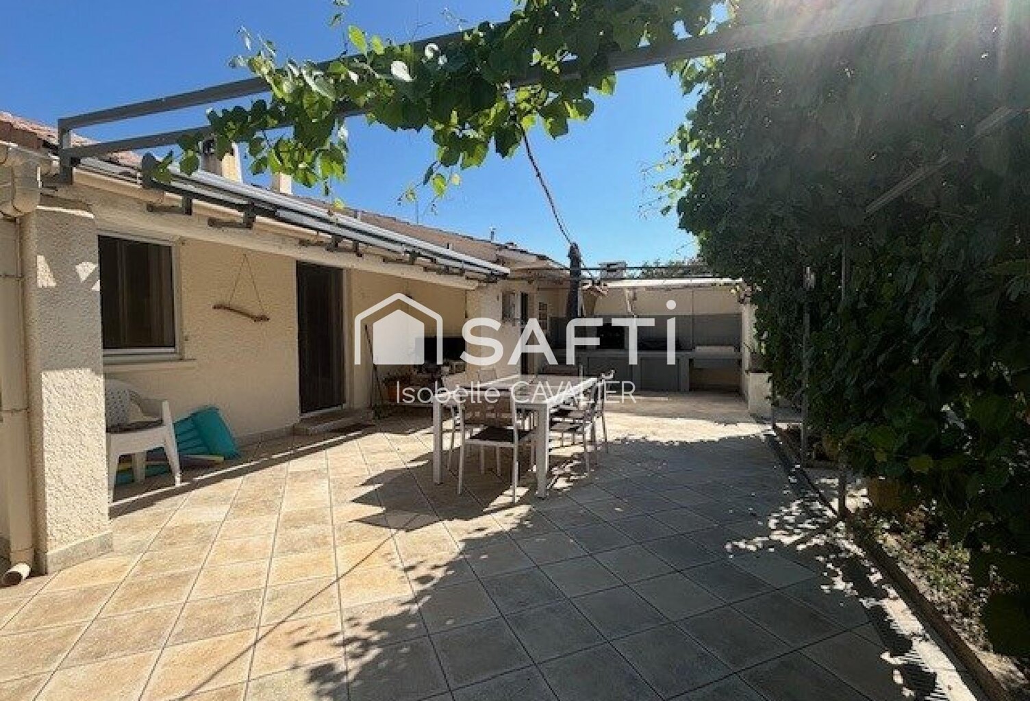 JOLIE MAISON DE PLAIN PIED VEDENE — photo 1