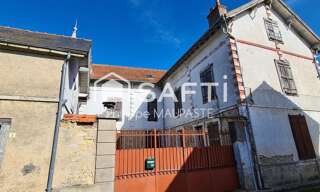Immeuble  110 m² à vendre à Saint-Pierre-le-Moûtier (58240)