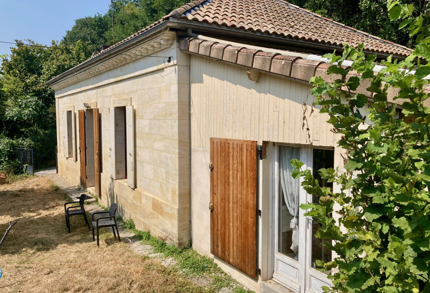 Authentique maison en pierre de plain-pied   112 m2   4 cham — photo 1