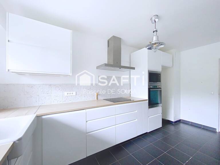 Appartement de 3 pièces avec balcon dans résidence verdoyante — photo 1