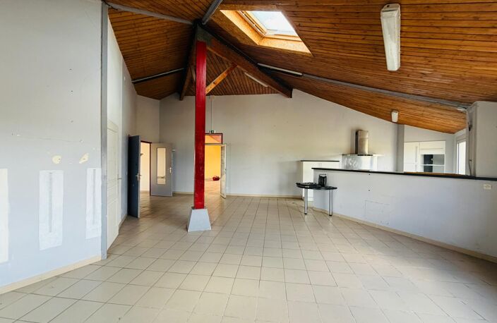 maison de 240 M2 de plain pied idéal pour créer un loft — photo 2