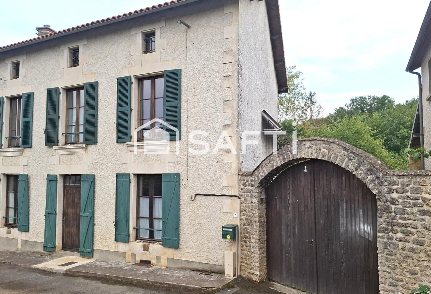Maison rénovée 263m2 avec dépendance + piscine — photo 1
