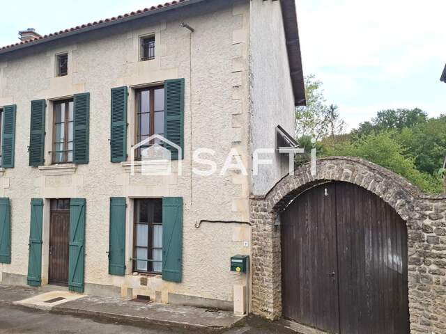 Maison rénovée 263m2 avec dépendance + piscine — photo du bien