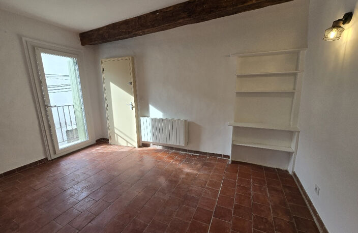 à louer maison de village 2 pièces R+2 de 47m2 à Tressan. — photo 4
