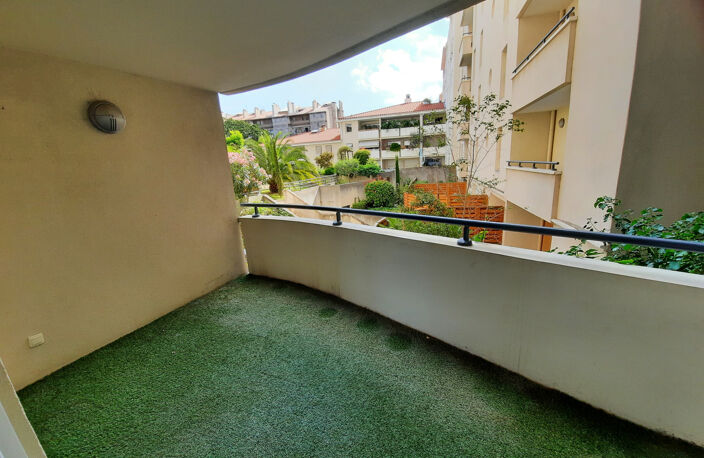 T3 PARADIS- COMMANDANT ROLLAND 13008 MARSEILLE — photo 5