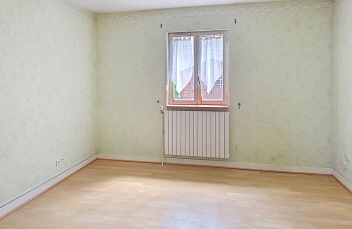MAISON DE VILLE 4 PIÈCES - LAON — photo 4