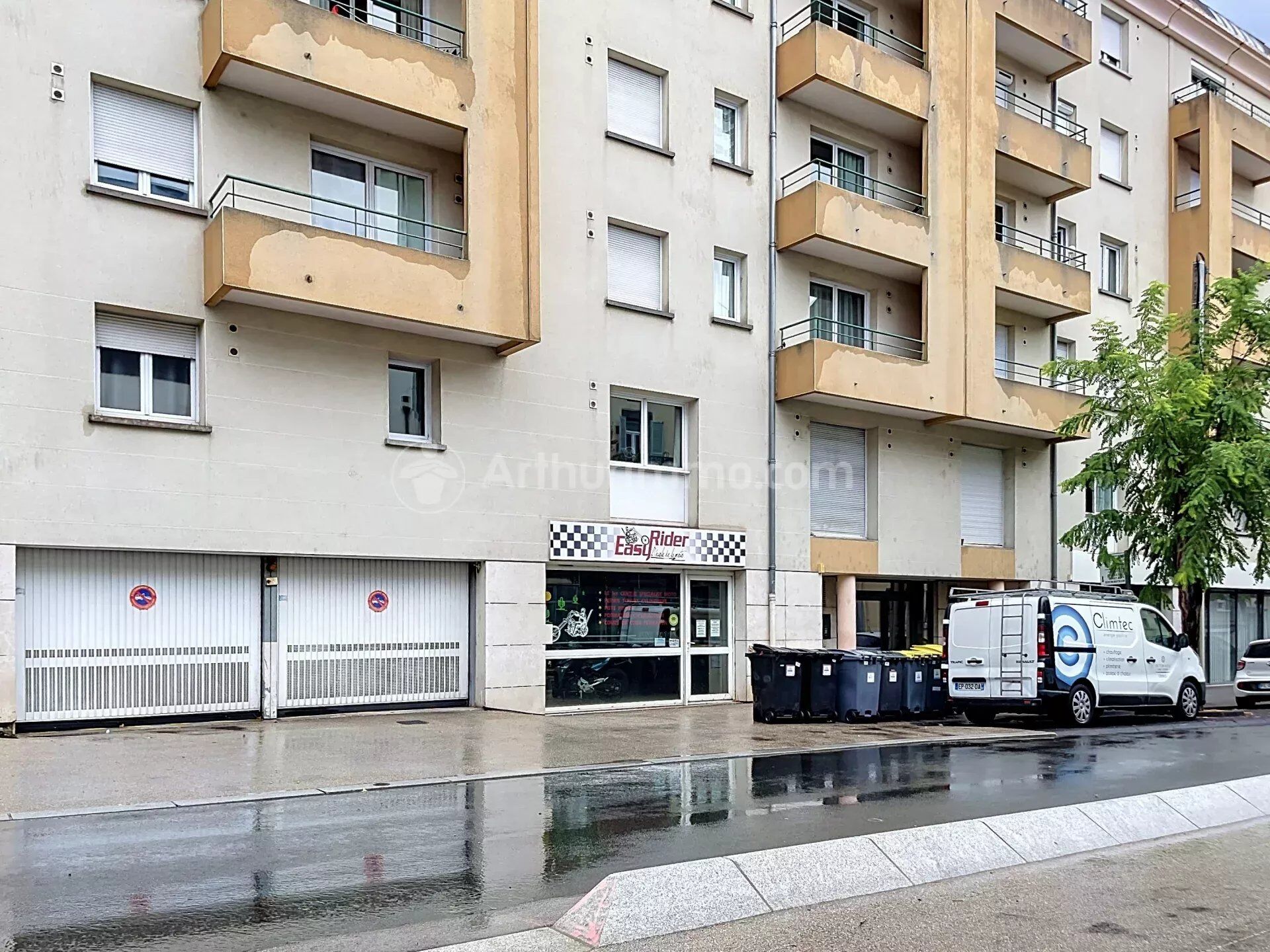 Parking 10 m² · à Clermont-Ferrand · 10 m² · 14 000 €