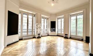 Appartement 4 Pièces 124 m² à louer à Lyon 2 (69002)