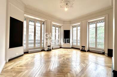 Appartement 4 pièces 2267 €