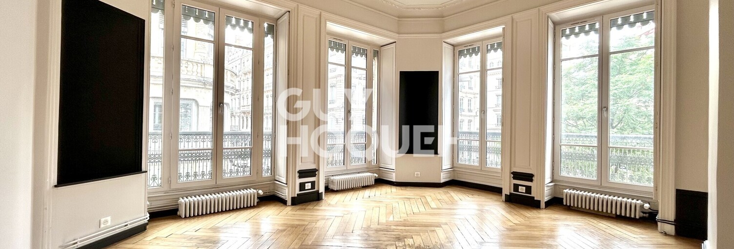 Appartement 4 Pièces 124 m² à louer à Lyon 2 (69002)