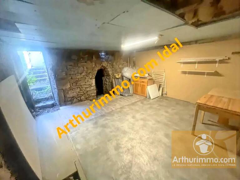 Cave saine et propre, idéale pour le stockage — photo 1