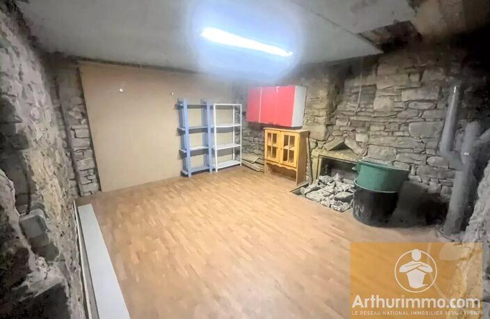 Cave saine et propre, idéale pour le stockage — photo 3
