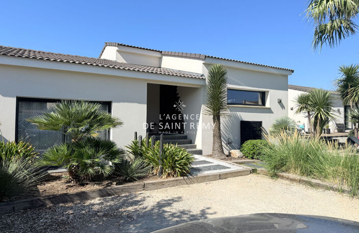 Maison de plain-pied avec piscine, jardin paysager et belles p — photo 5