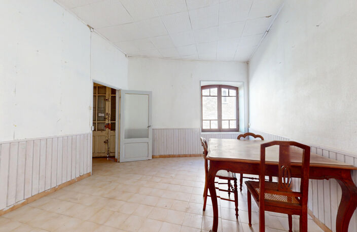 VENTENAC-EN-MINERVOIS   MAISON DE VILLAGE À RÉNOVER AVEC COM — photo 2