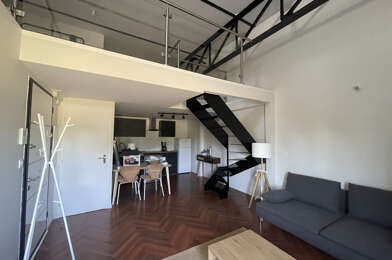 Appartement 2 pièces 878 €