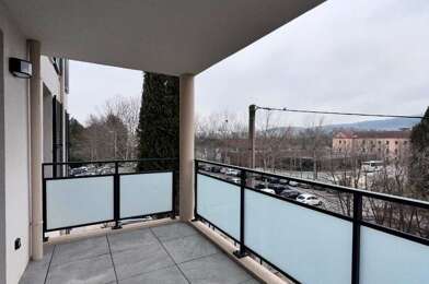 Appartement 3 pièces 860 €