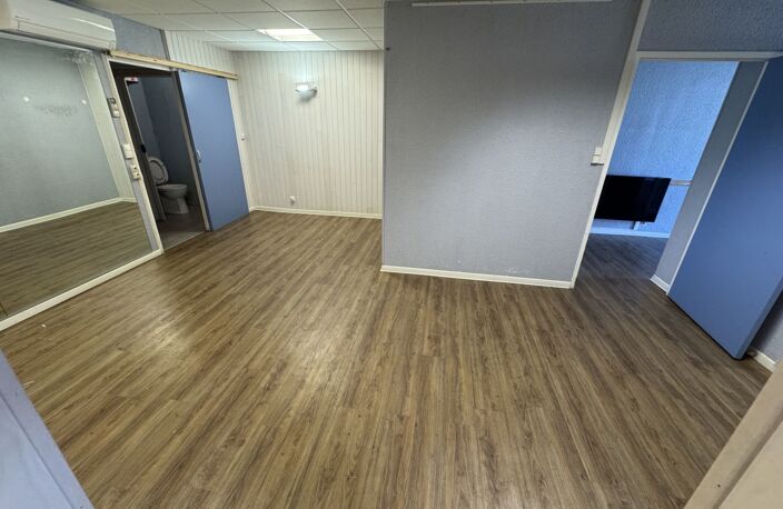 Local commercial — photo 4