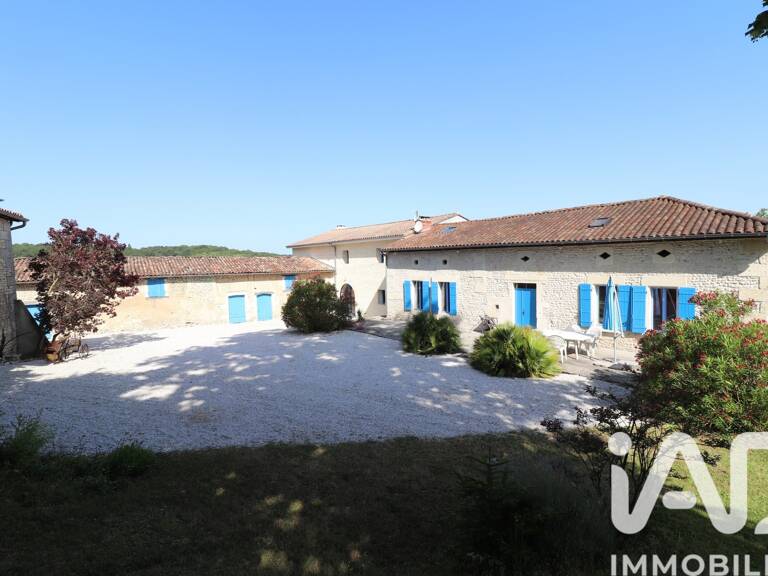 Vente Maison/villa 10 pièces — photo 1
