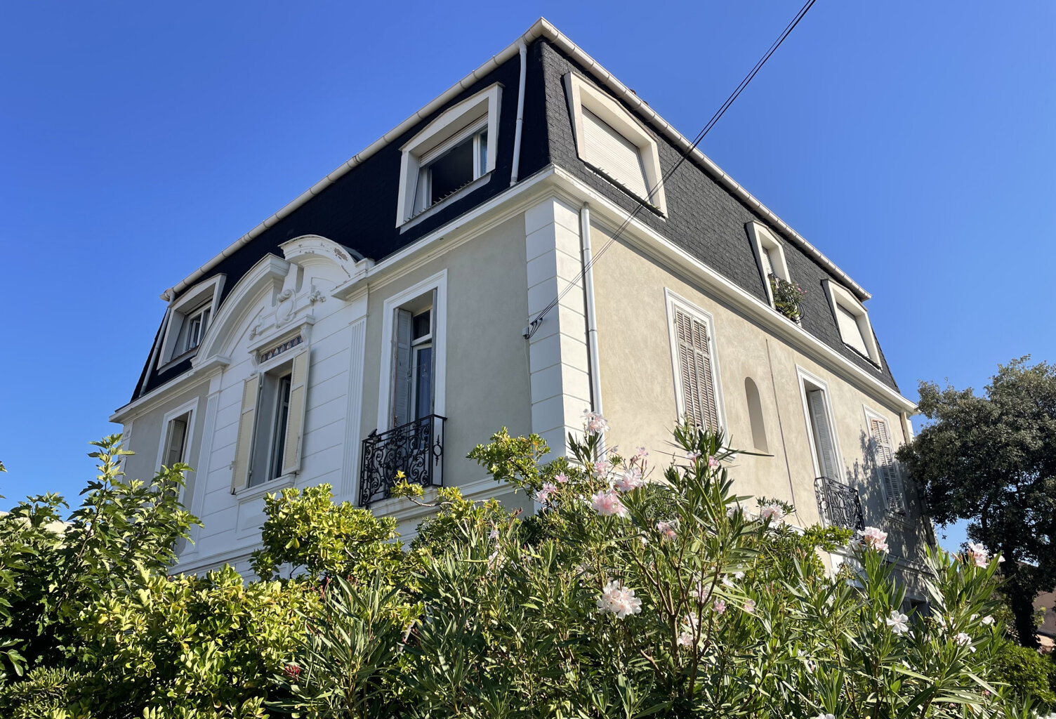 T2 Bain des Dames Marseille 13008 — photo 1