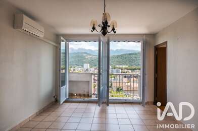 Appartement 4 pièces 165000 €