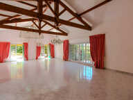 ARCANGUES - VUE MONTAGNES TRES BELLE MAISON DE PLAIN PIED  A RAFRAICHIR PISCINE - TERRASSE ? JARDIN ? GARAGES — photo 4