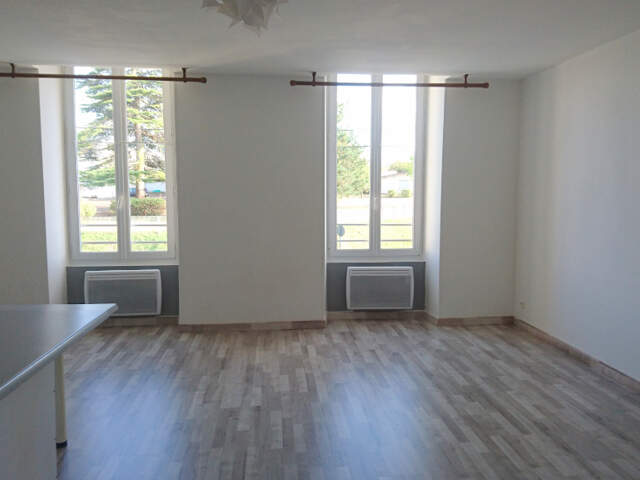 Appartement Pons 3 pièce(s) 67 m2 — photo du bien