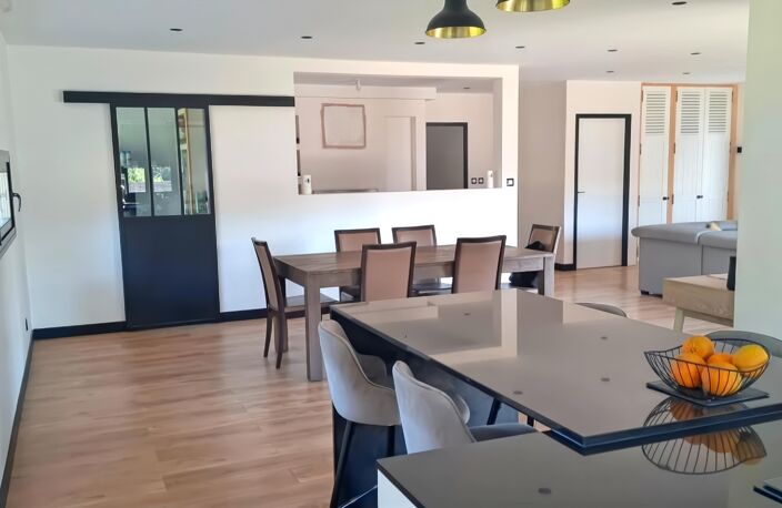 Vente Maison/villa 5 pièces — photo 4