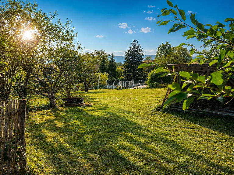 Terrain de 1309 m2 constructible sur la commune de Vers — photo 1