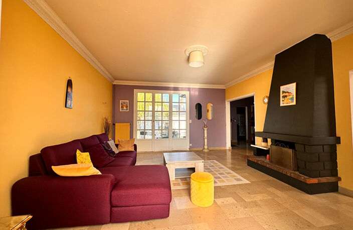 AUBIGNY-SUR-NÈRE  Maison familiale 135 m²  4 chambres Véranda  Sous-sol complet — photo 5
