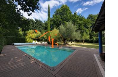 Grande maison familiale, piscine — photo du bien