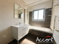 .......OFFRE ACCEPTEE..... RODEZ appartement T3/4 dernier étage avec ascenseur et garage privatif — photo 4